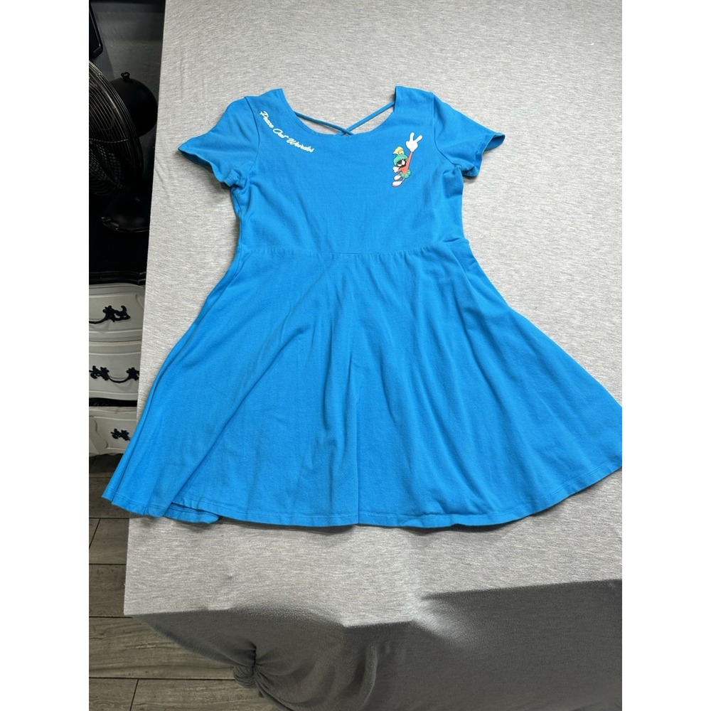 Love Tribe Looney Tunes Dress L‎ JUNIORS Peace Out Weirdos Marvin Martian Skater